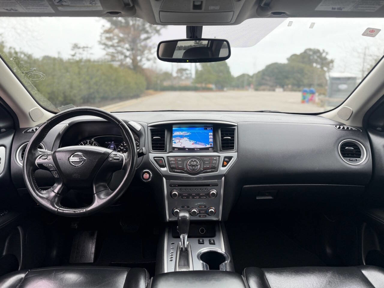 Used 2017 Nissan Pathfinder SL w/ SL Premium Package image 12