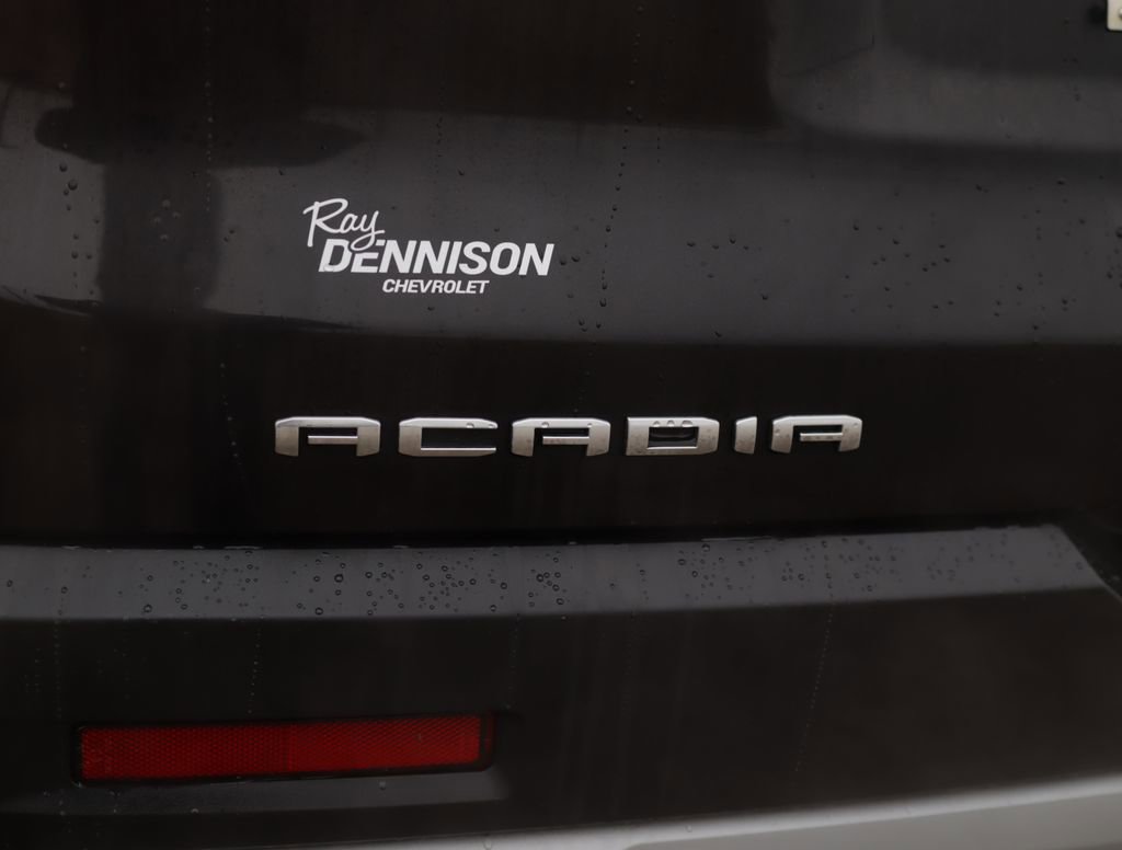 Used 2023 GMC Acadia SLT image 38