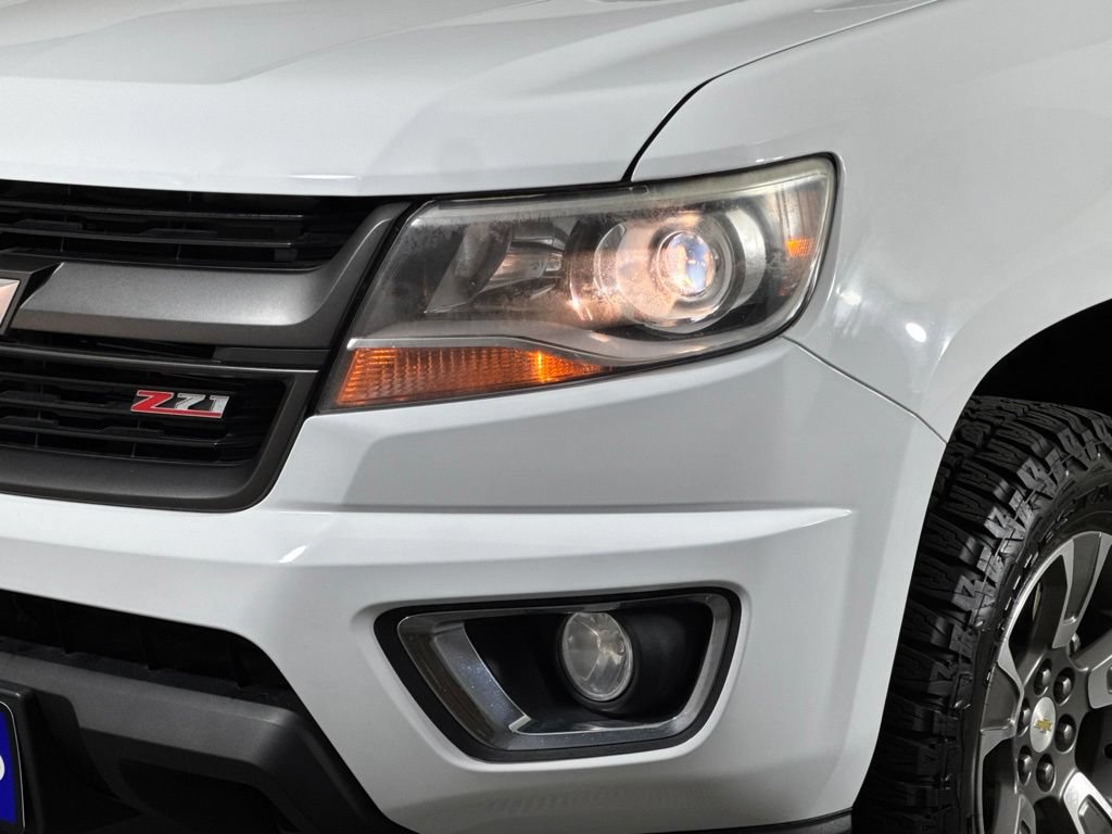 Used 2017 Chevrolet Colorado Z71 AWD/4WD image 2