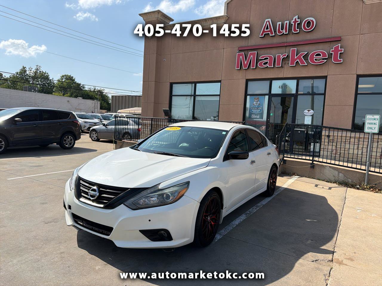 Used 2018 Nissan Altima 2.5 SR w/ SR Midnight Edition FWD image 1