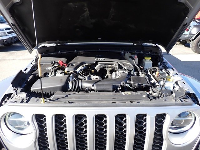Used 2020 Jeep Gladiator Overland image 14