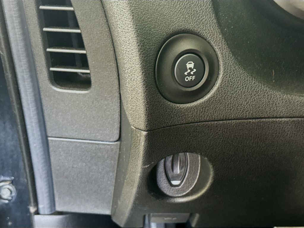 Used 2015 Nissan 370Z NISMO image 10