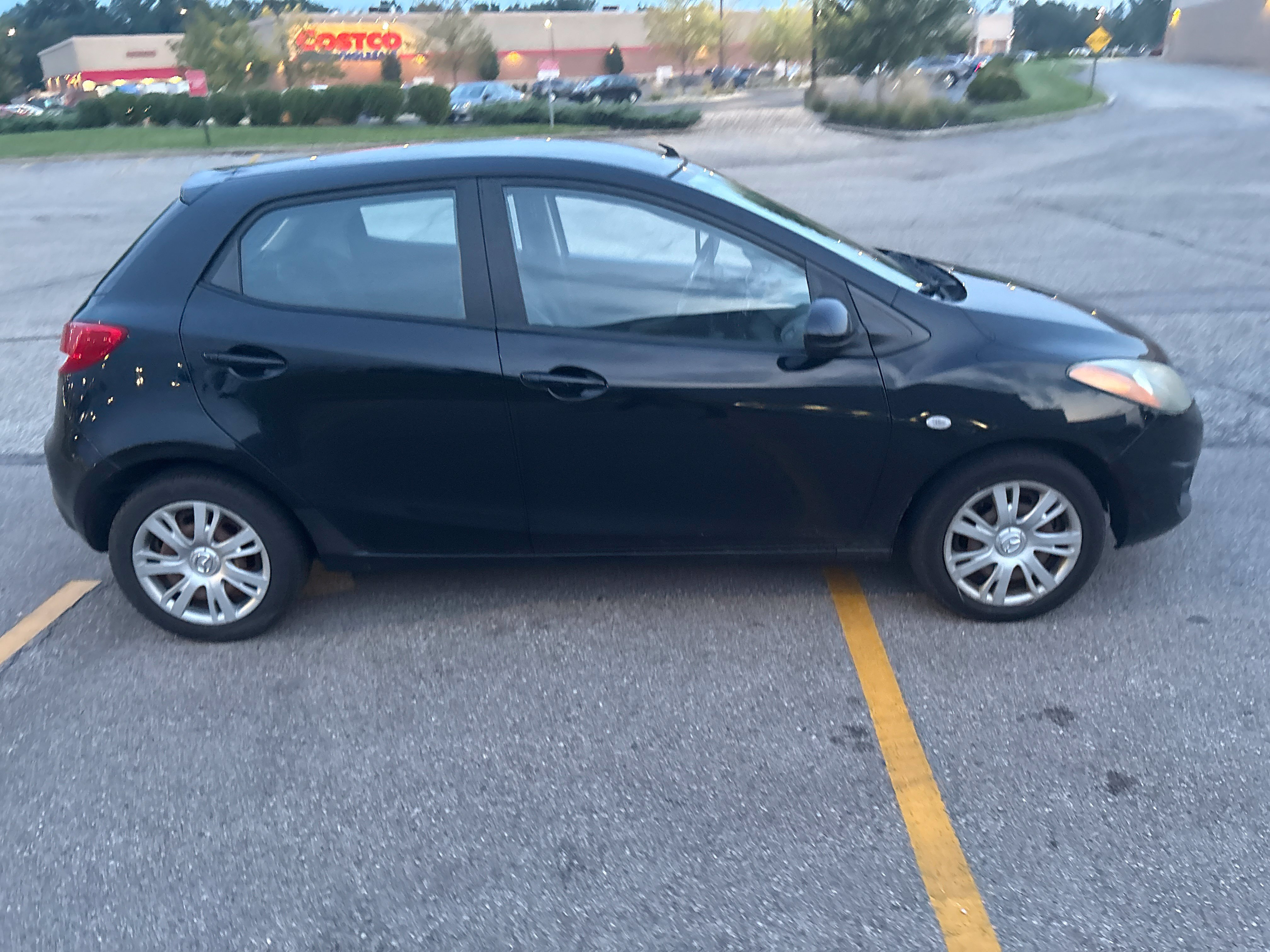 Used 2012 MAZDA MAZDA2 Sport FWD image 15
