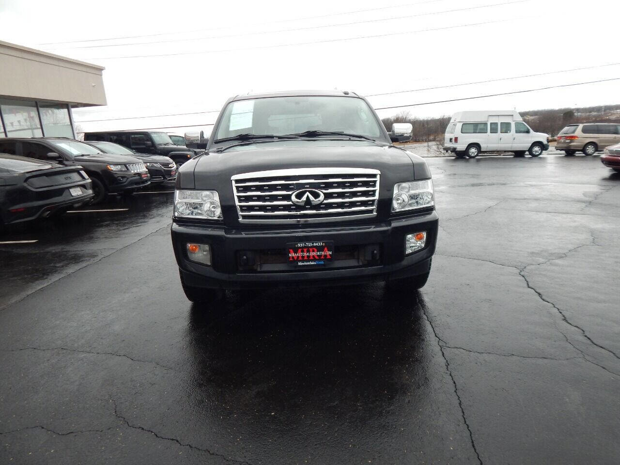 Used 2010 INFINITI QX56 4WD image 4