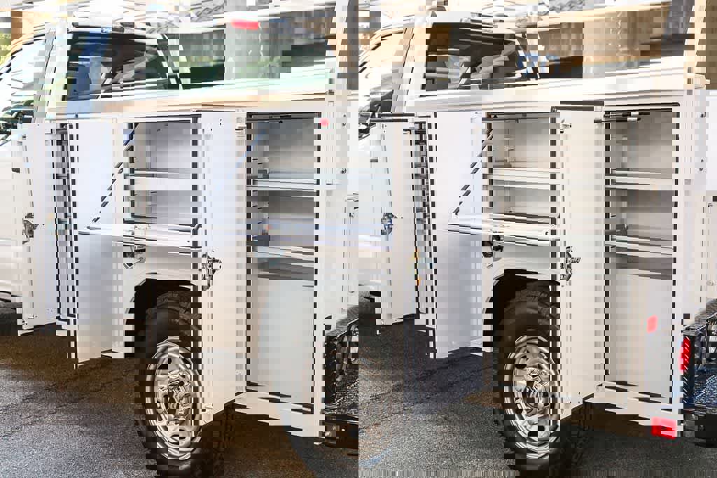 New 2026 Ford F250 XL w/ XL Chrome Package image 13