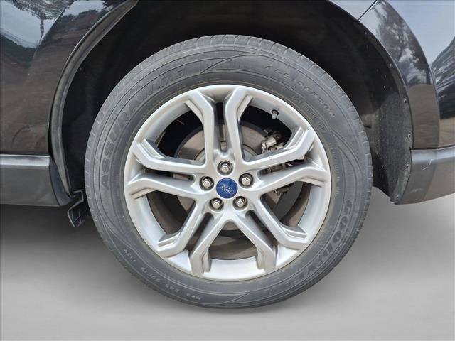 Used 2018 Ford Edge Titanium AWD/4WD image 13