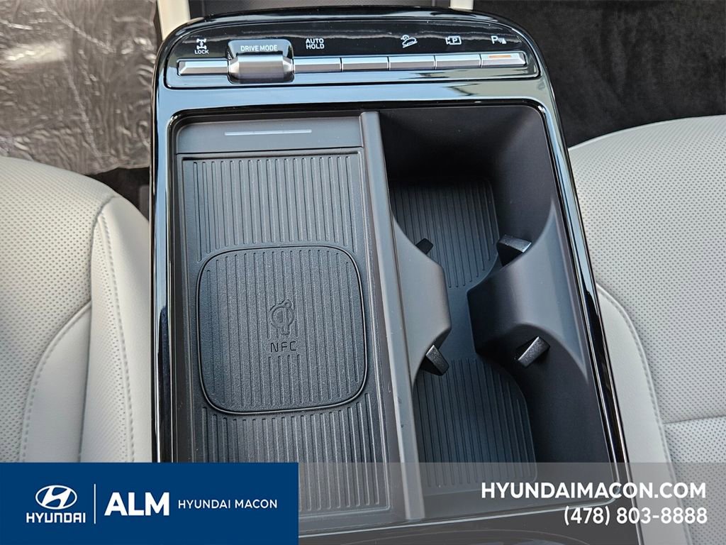 New 2025 Hyundai Tucson Limited image 24