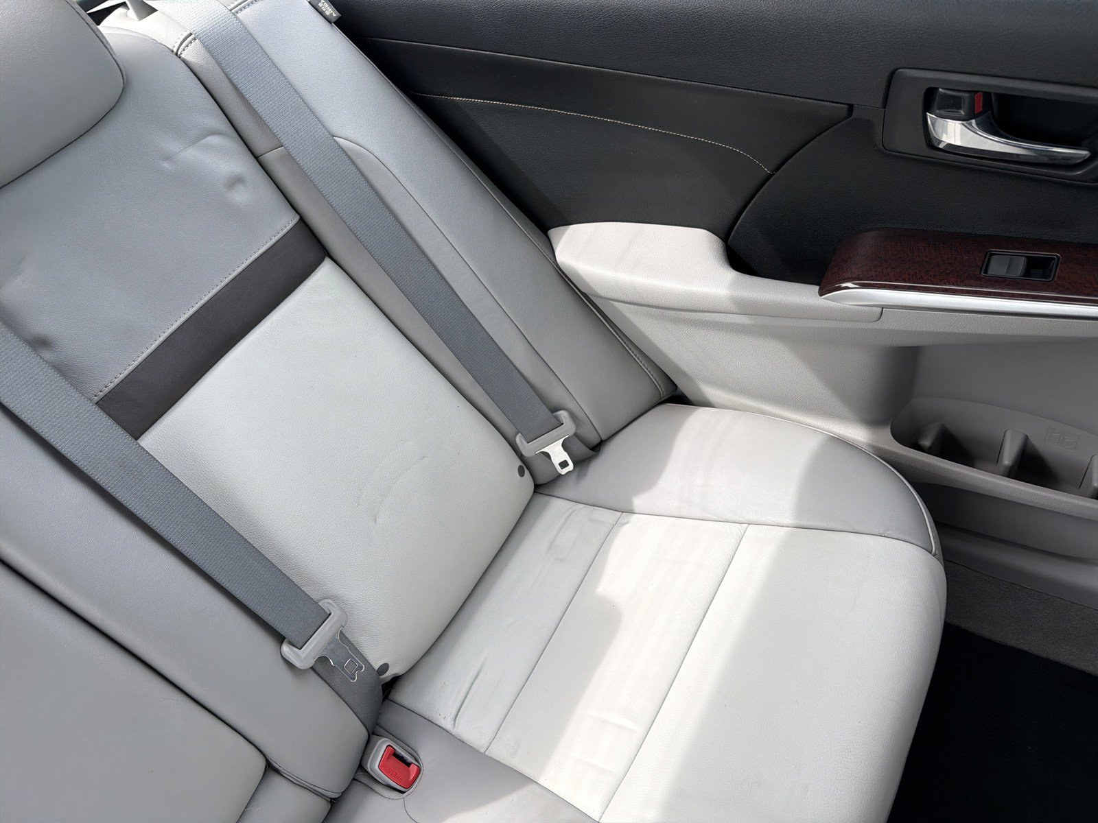 Used 2013 Toyota Camry XLE FWD image 22