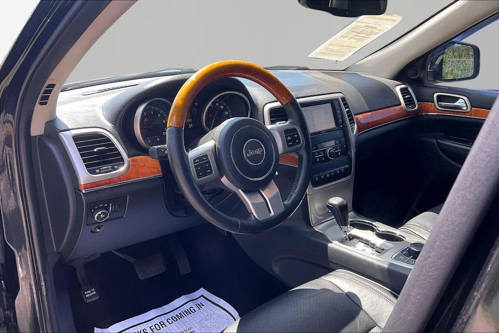 Used 2012 Jeep Grand Cherokee Overland AWD/4WD image 19