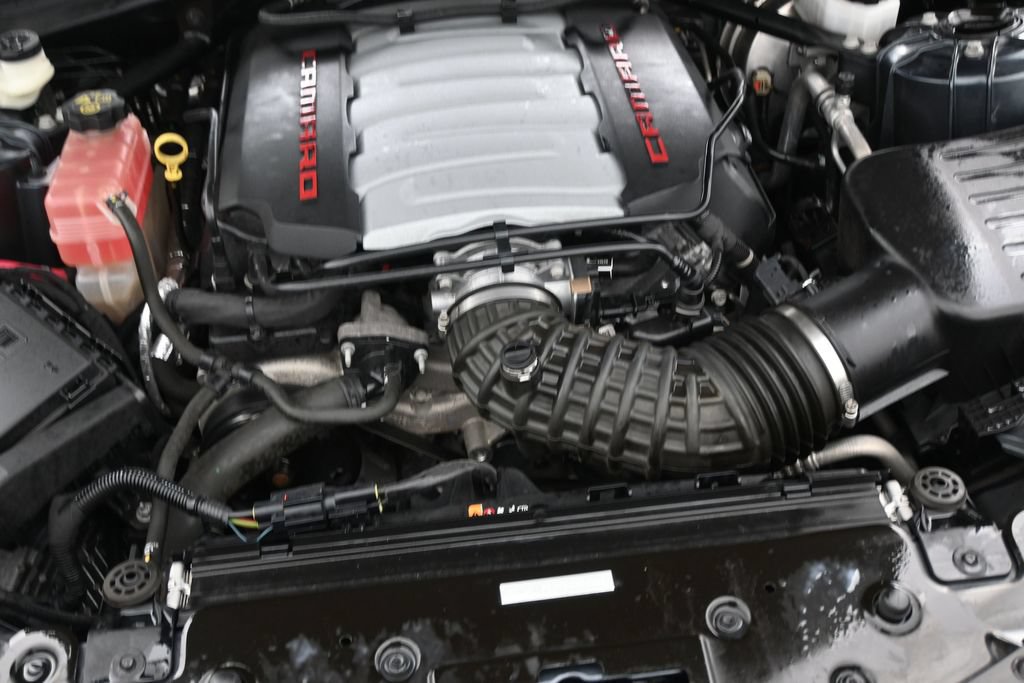 Used 2023 Chevrolet Camaro LT RWD image 14