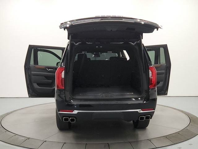 Used 2025 GMC Yukon XL Denali AWD/4WD image 15