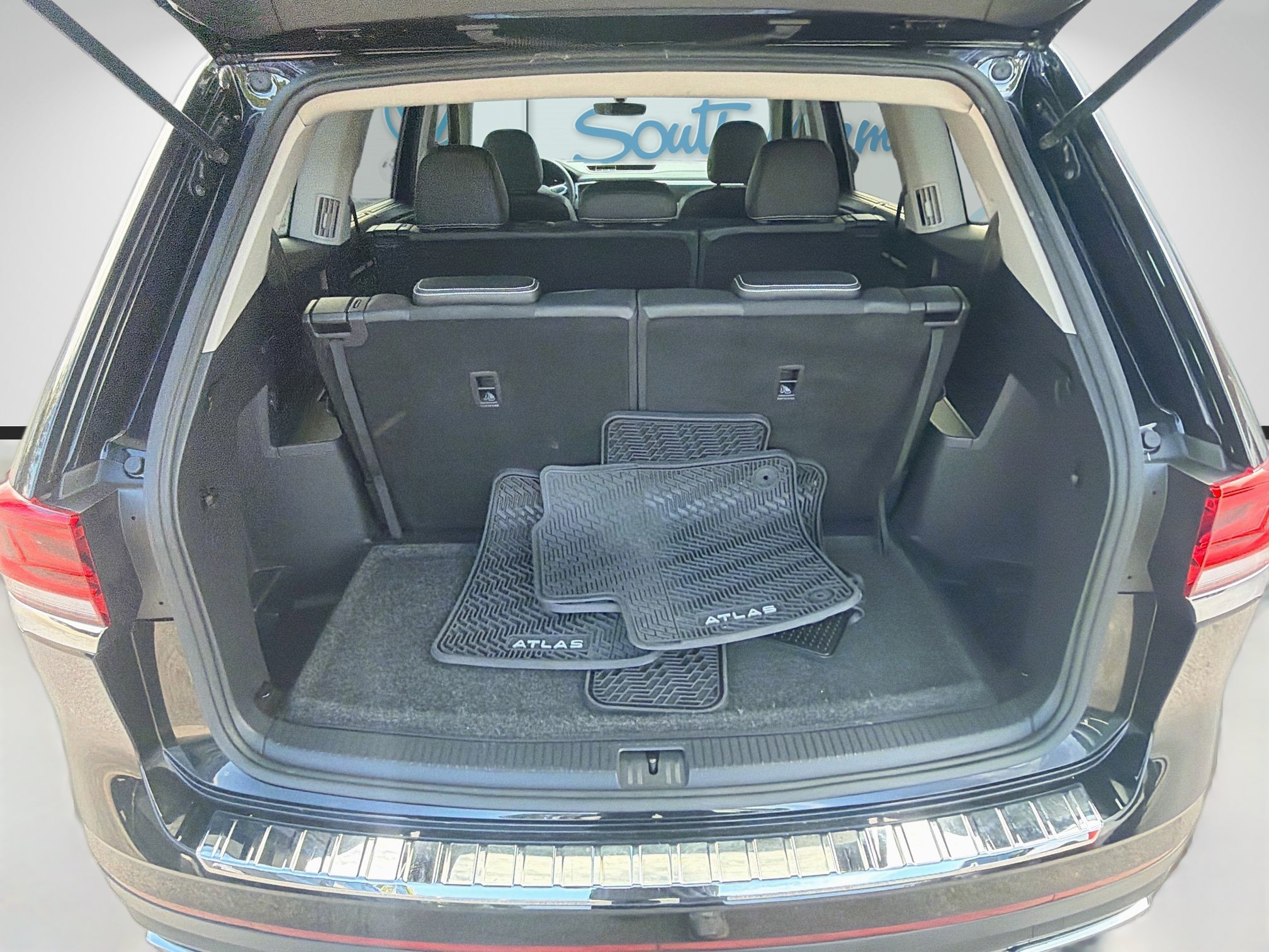 Used 2022 Volkswagen Atlas SE FWD image 25