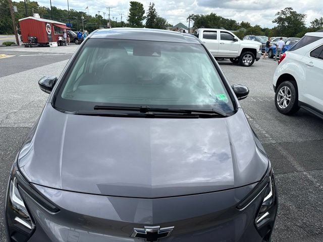Used 2023 Chevrolet Bolt LT FWD image 3