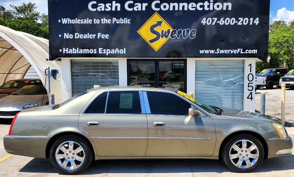 Used 2010 Cadillac DTS Platinum image 6
