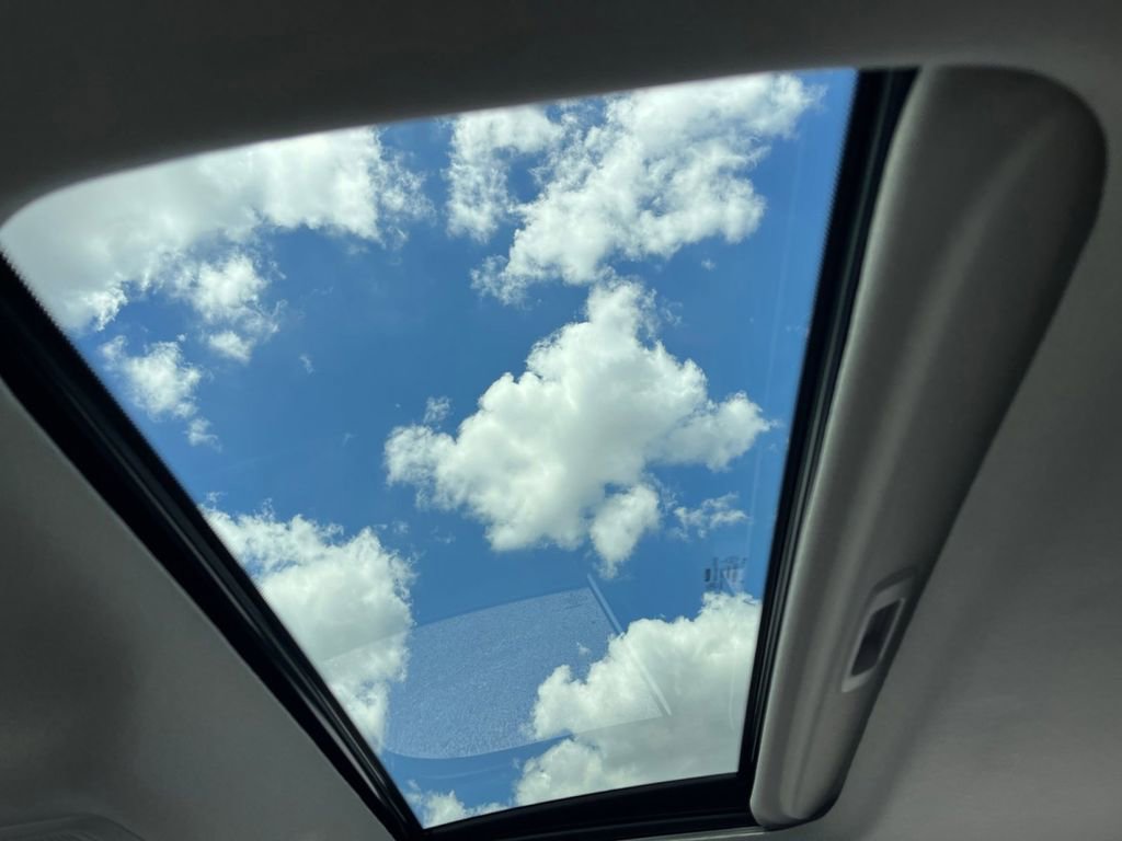 New 2026 Nissan Sentra SR image 7