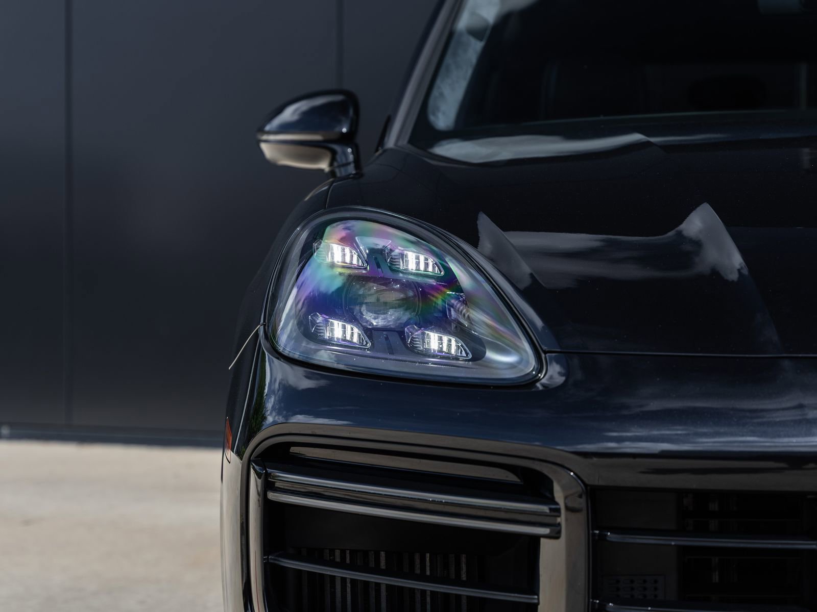 Certified 2020 Porsche Cayenne Turbo AWD/4WD image 18