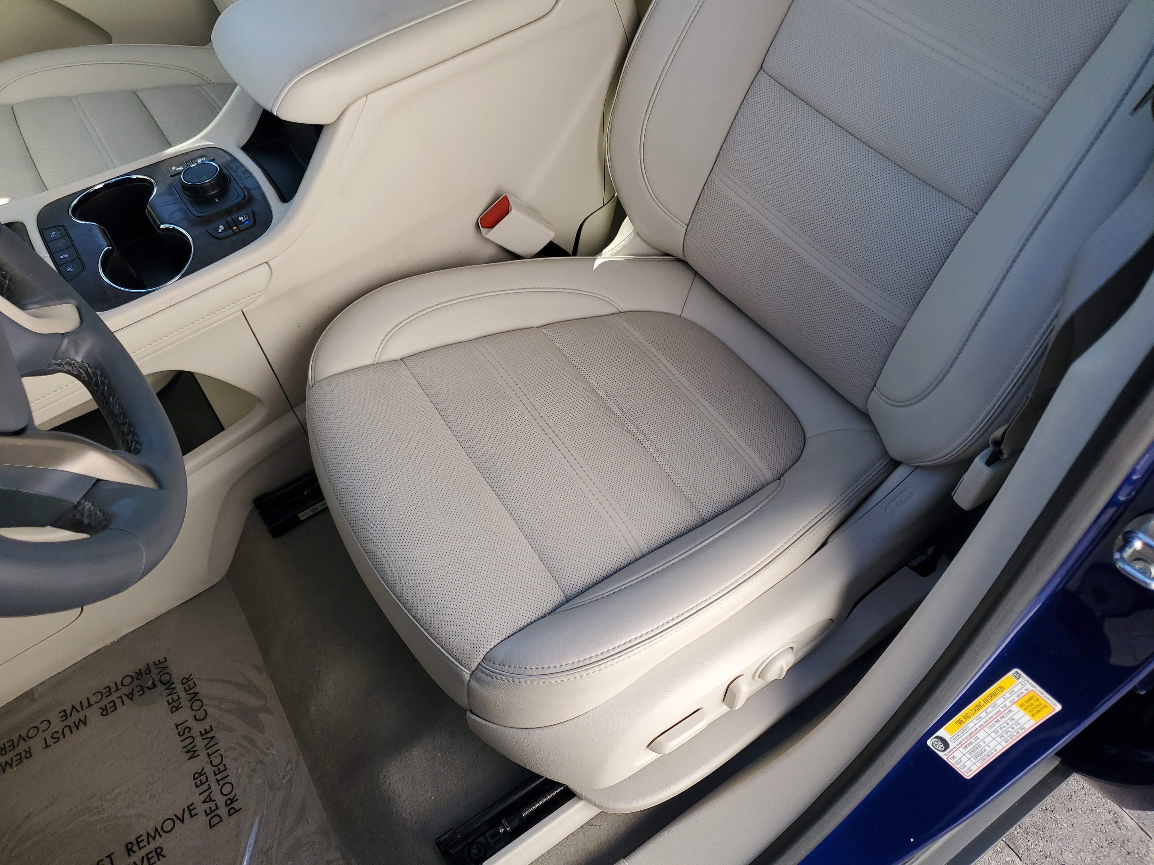 Used 2023 GMC Acadia Denali w/ Denali Ultimate Package image 21