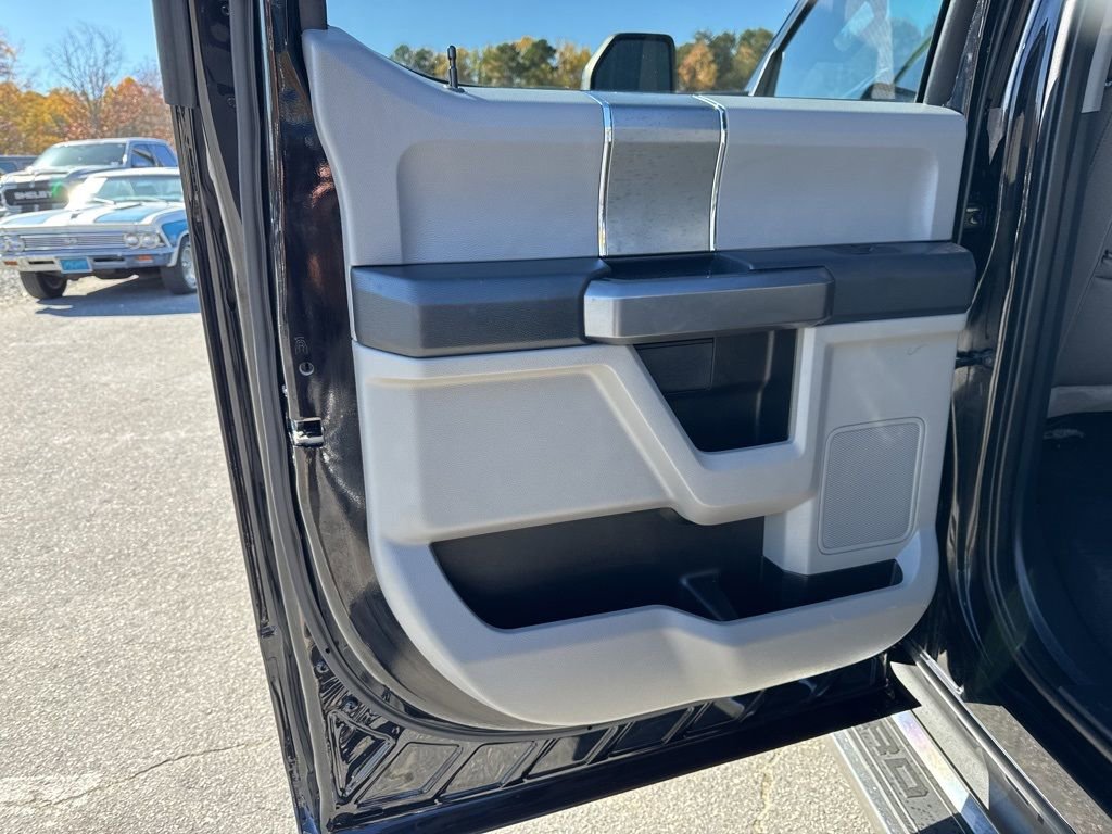 Used 2022 Ford F250 XLT w/ XLT Premium Package image 27