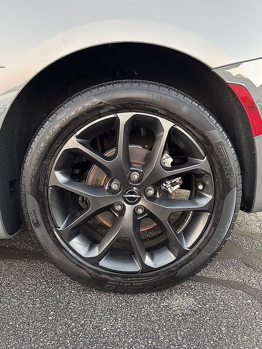 Used 2023 Chrysler Pacifica Limited w/ S Appearance Package image 10