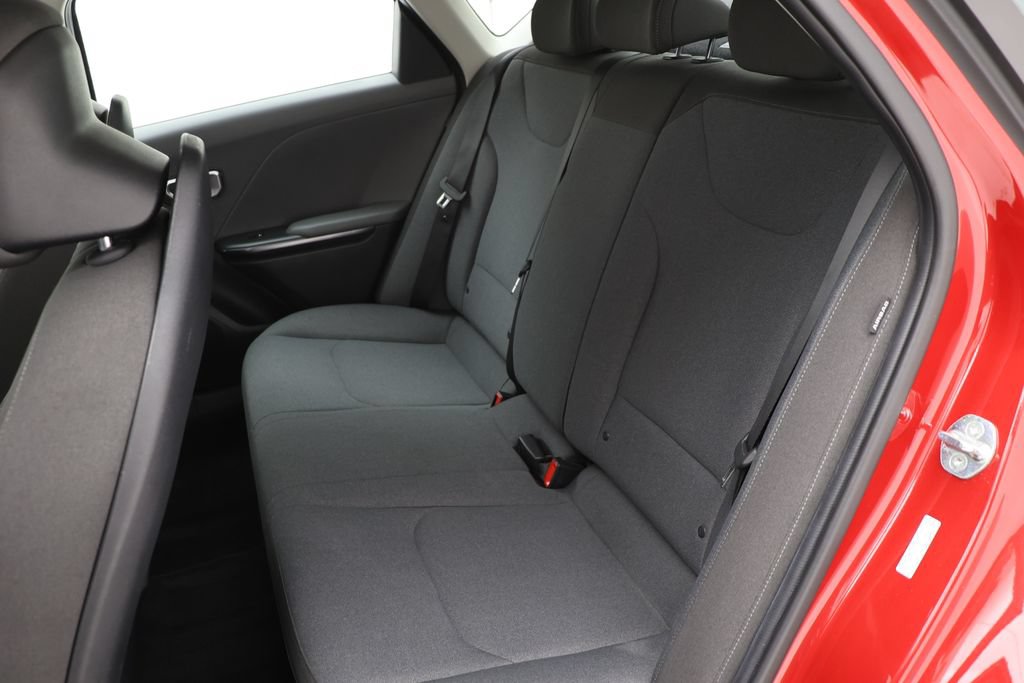 Used 2025 Kia K4 LXS FWD image 11