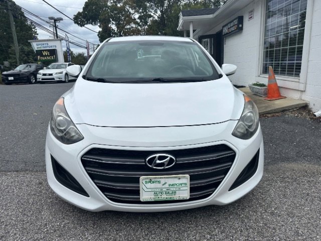 Used 2017 Hyundai Elantra GT image 8