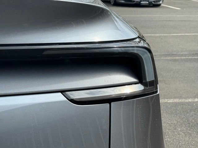 Used 2026 Tesla Model Y Long Range AWD/4WD image 16