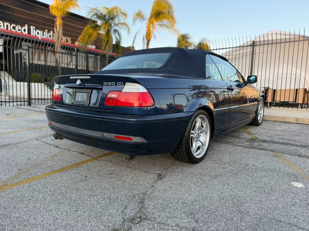 Used 2004 BMW 330Ci Convertible image 10