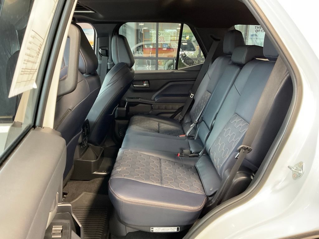 Certified 2026 Toyota 4Runner Platinum AWD/4WD image 21