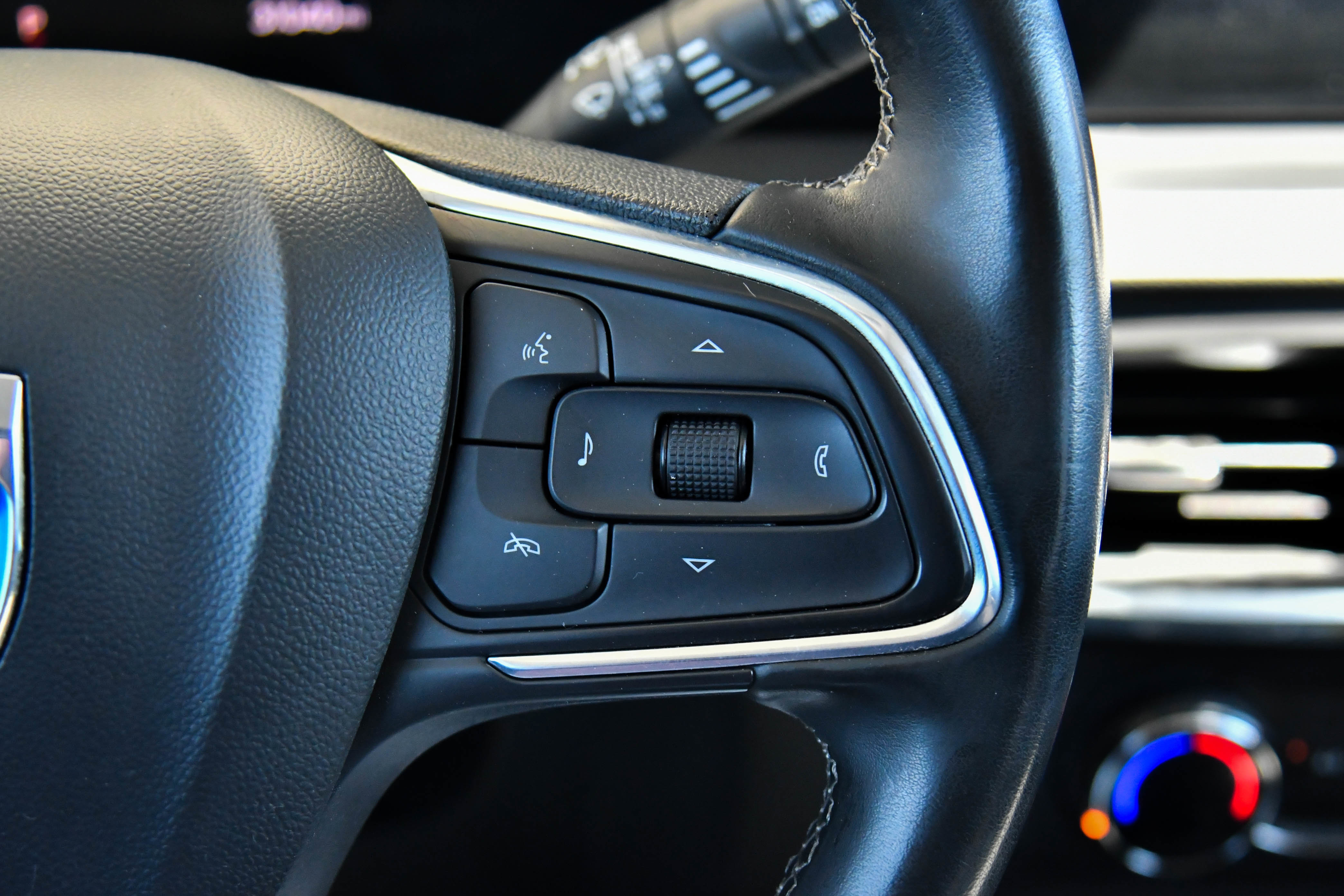 Used 2024 Buick Encore GX Preferred FWD image 28