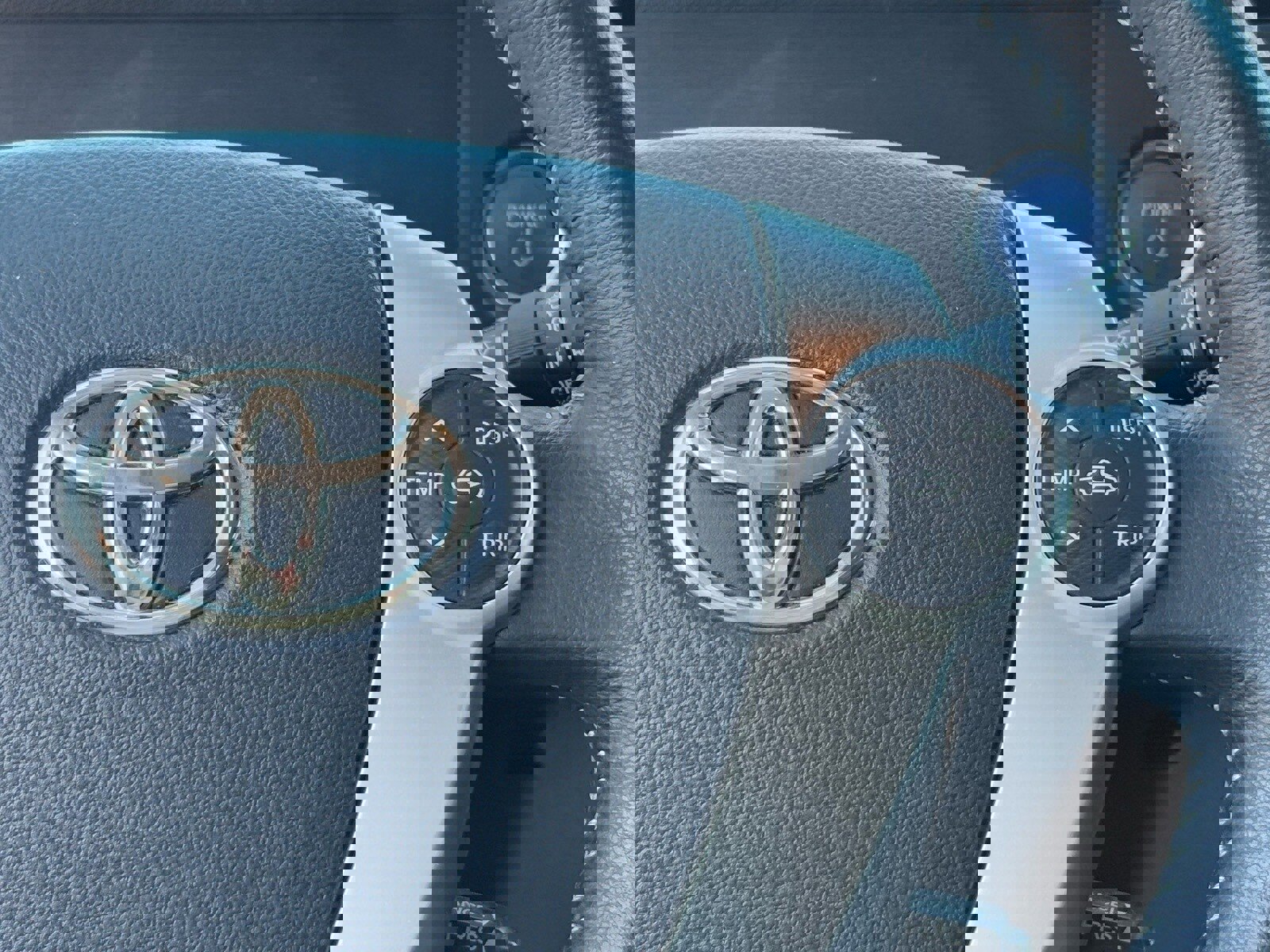 Used 2015 Toyota Prius C image 20