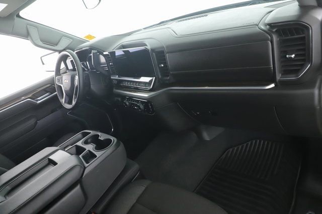 Used 2025 Chevrolet Silverado 1500 LT image 30