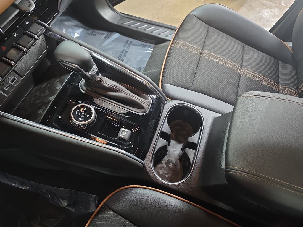New 2026 GMC Canyon AT4 AWD/4WD image 23