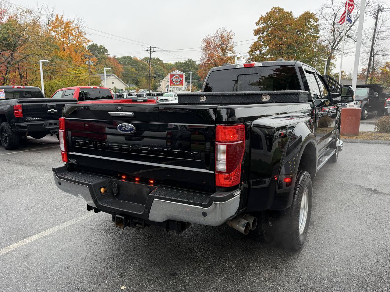 Used 2021 Ford F350 XLT w/ XLT Premium Package AWD/4WD image 8