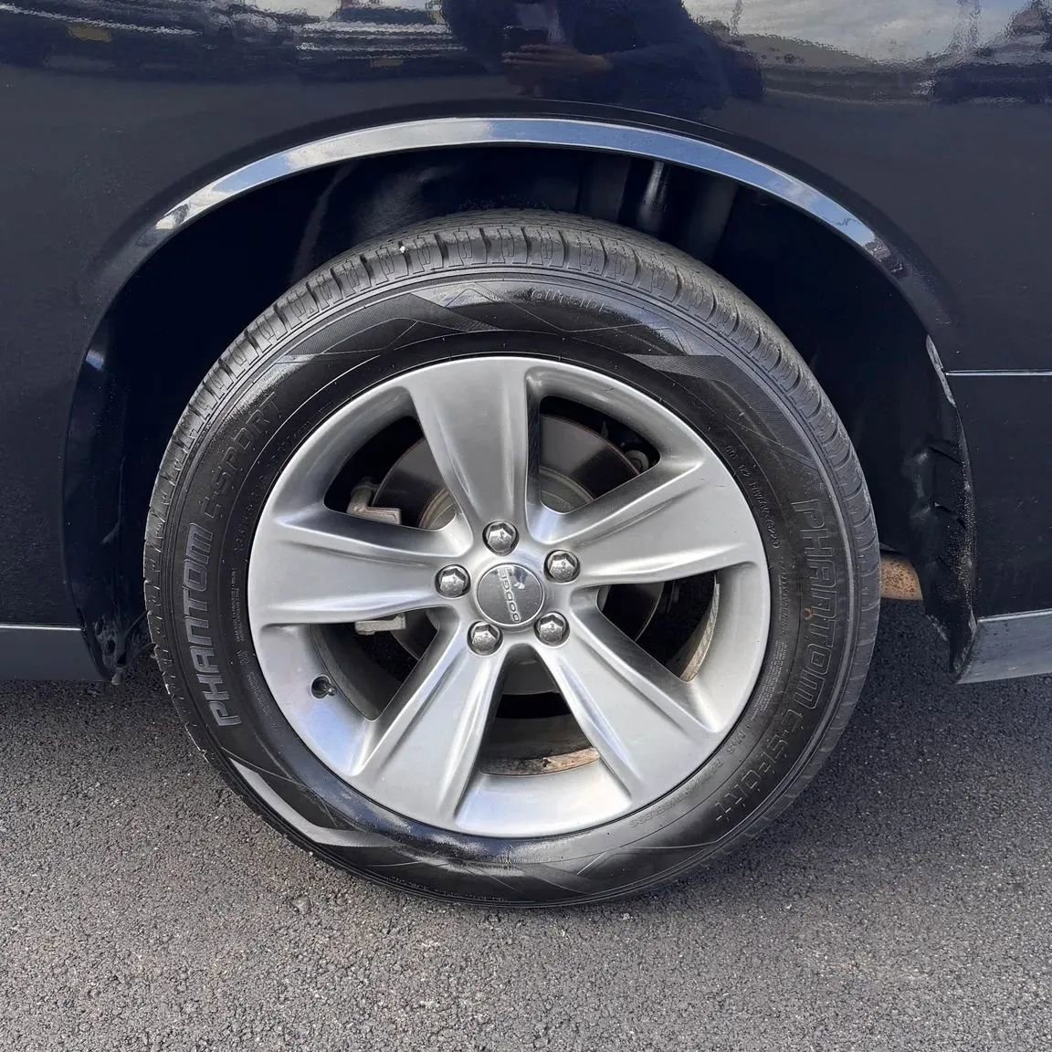 Used 2019 Dodge Challenger SXT image 7