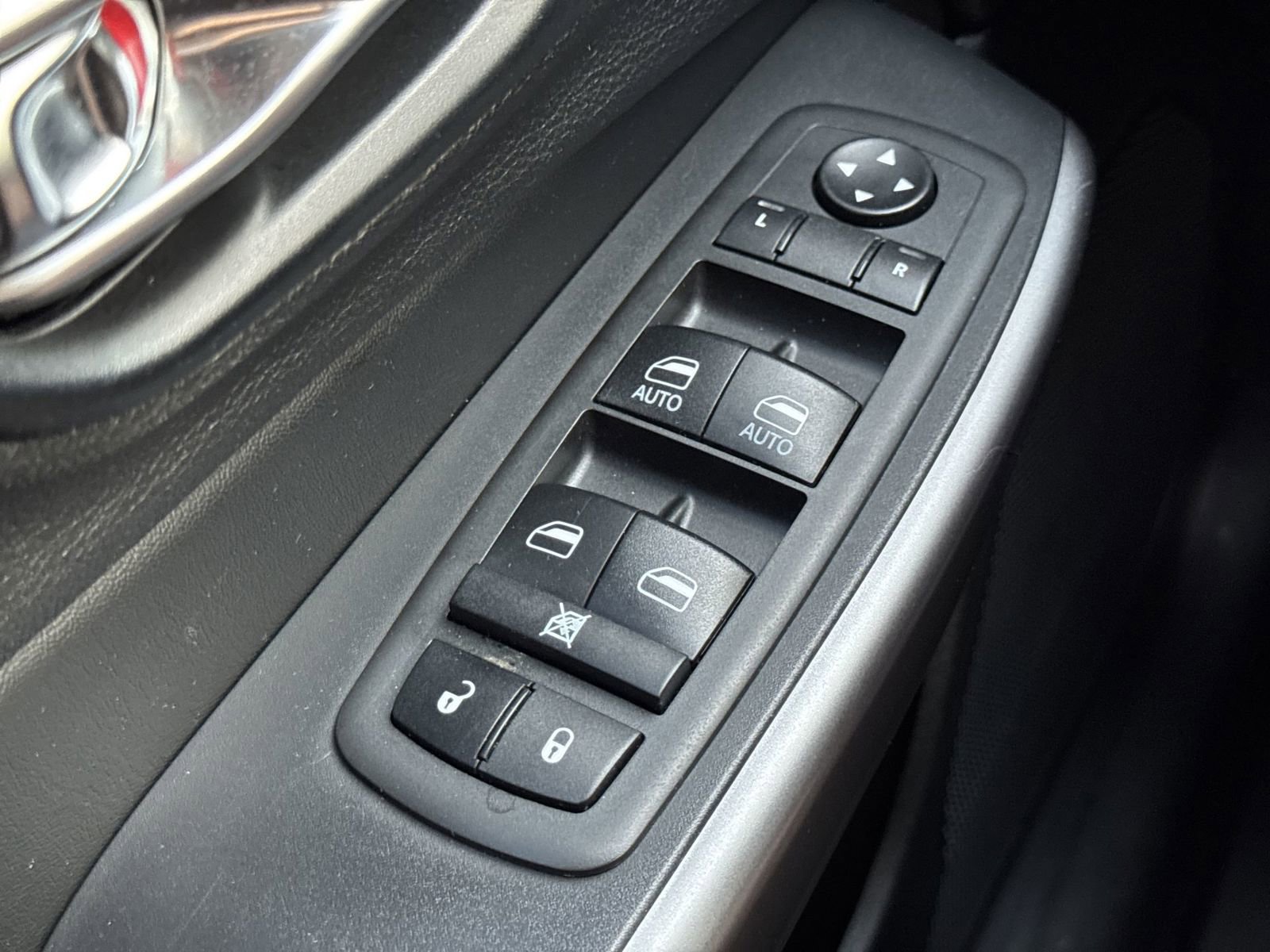Used 2021 Jeep Cherokee Latitude image 15