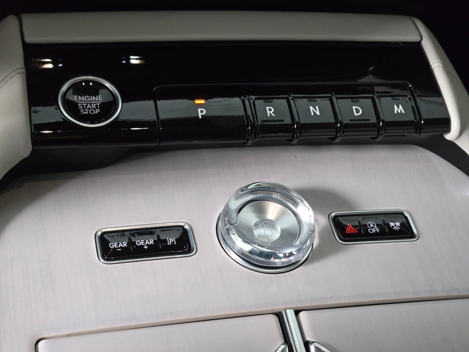 New 2026 Lincoln Navigator L Premier image 28