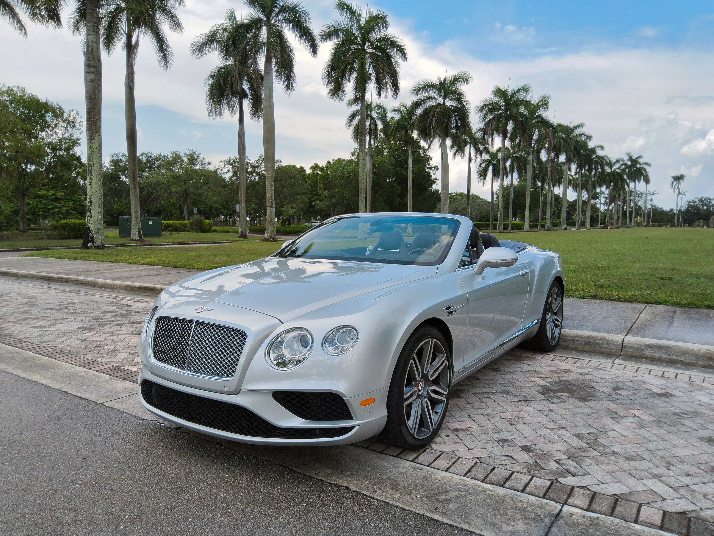 Used 2016 Bentley Continental GT AWD/4WD image 3
