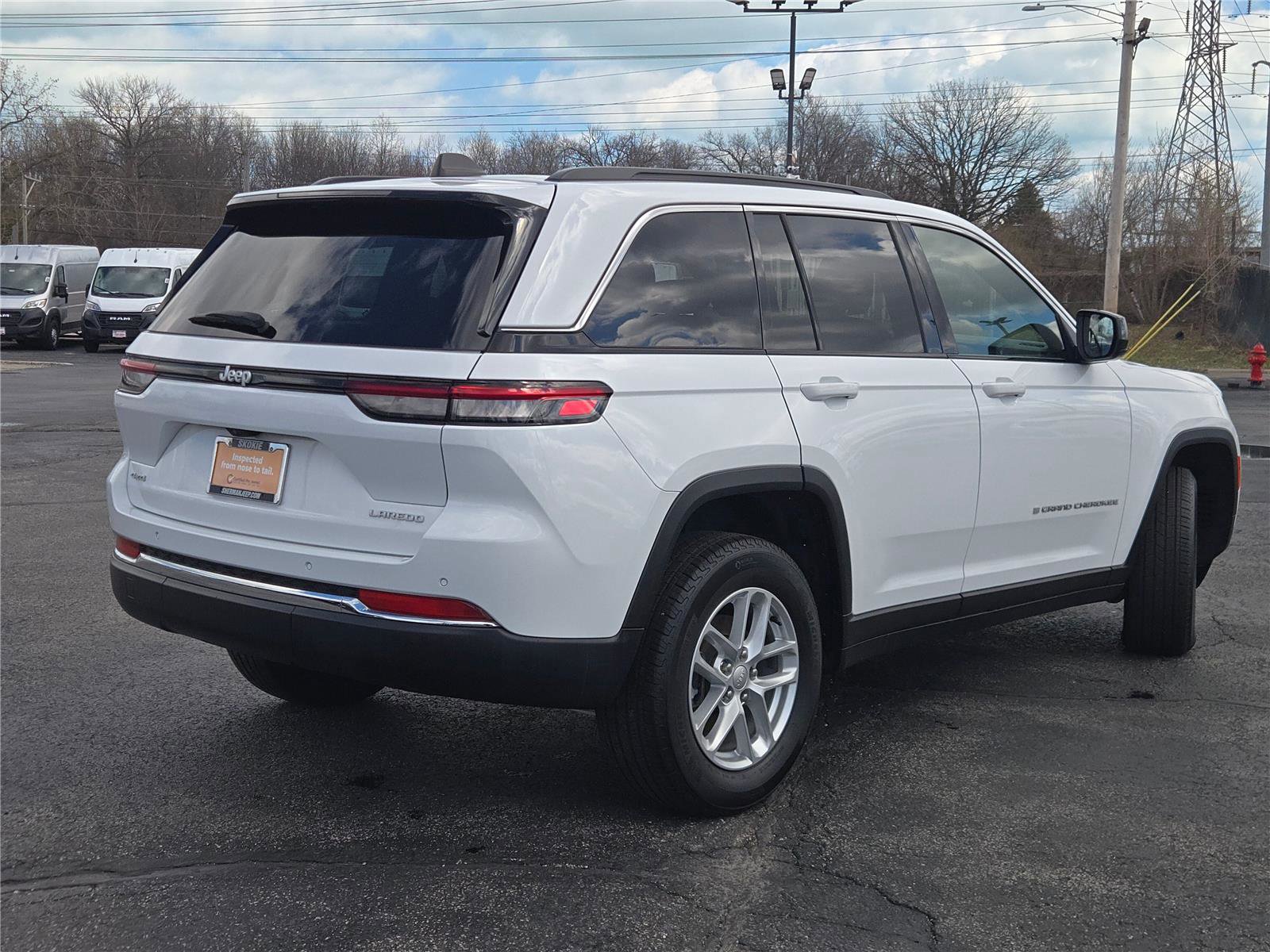 Certified 2024 Jeep Grand Cherokee Laredo X image 14