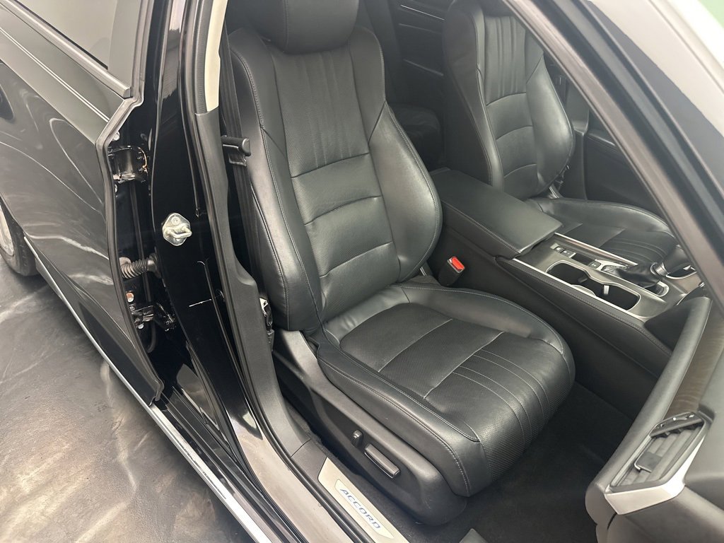 Used 2018 Honda Accord EX-L image 9