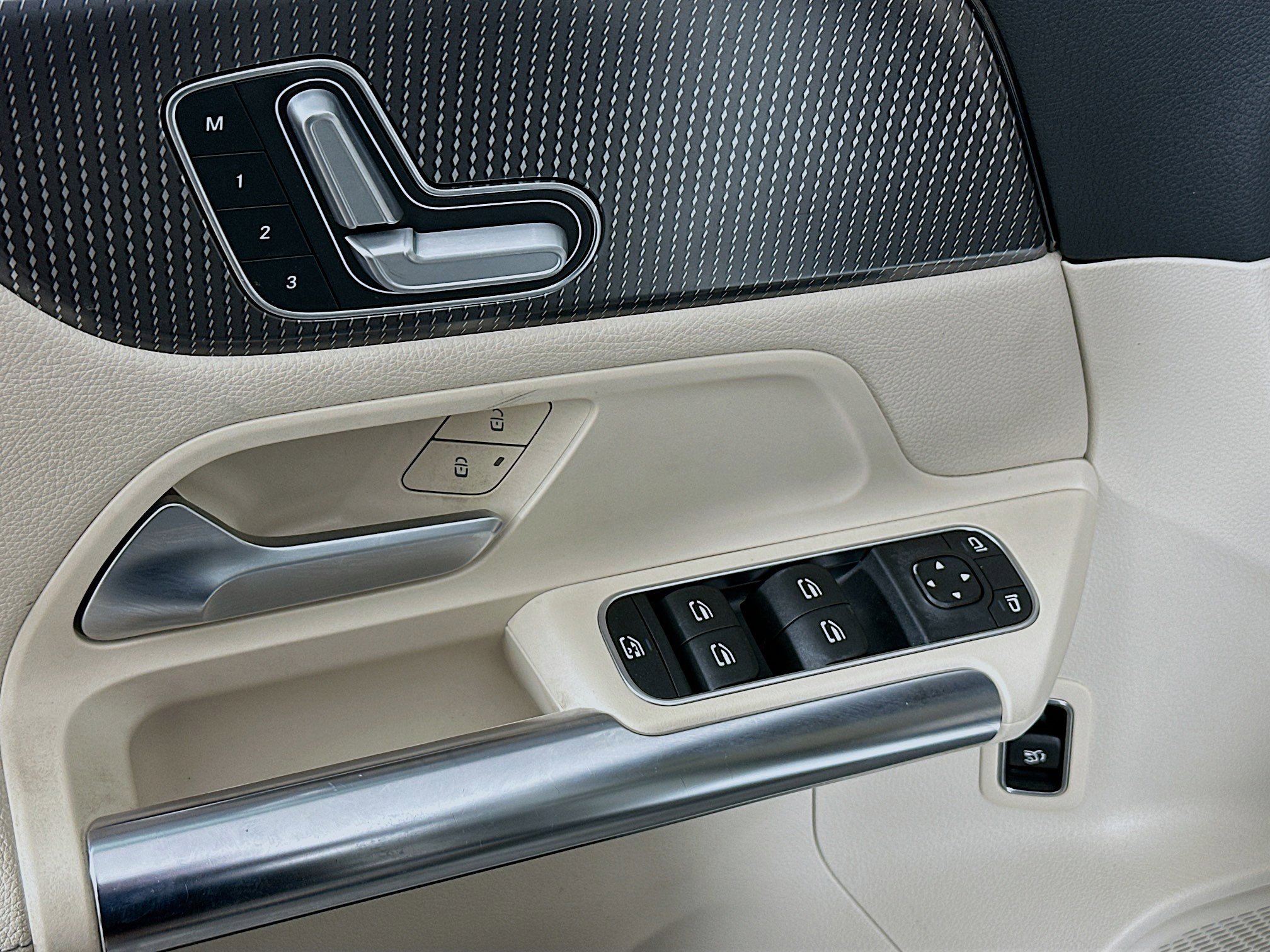 Used 2021 Mercedes-Benz GLA 250 image 15