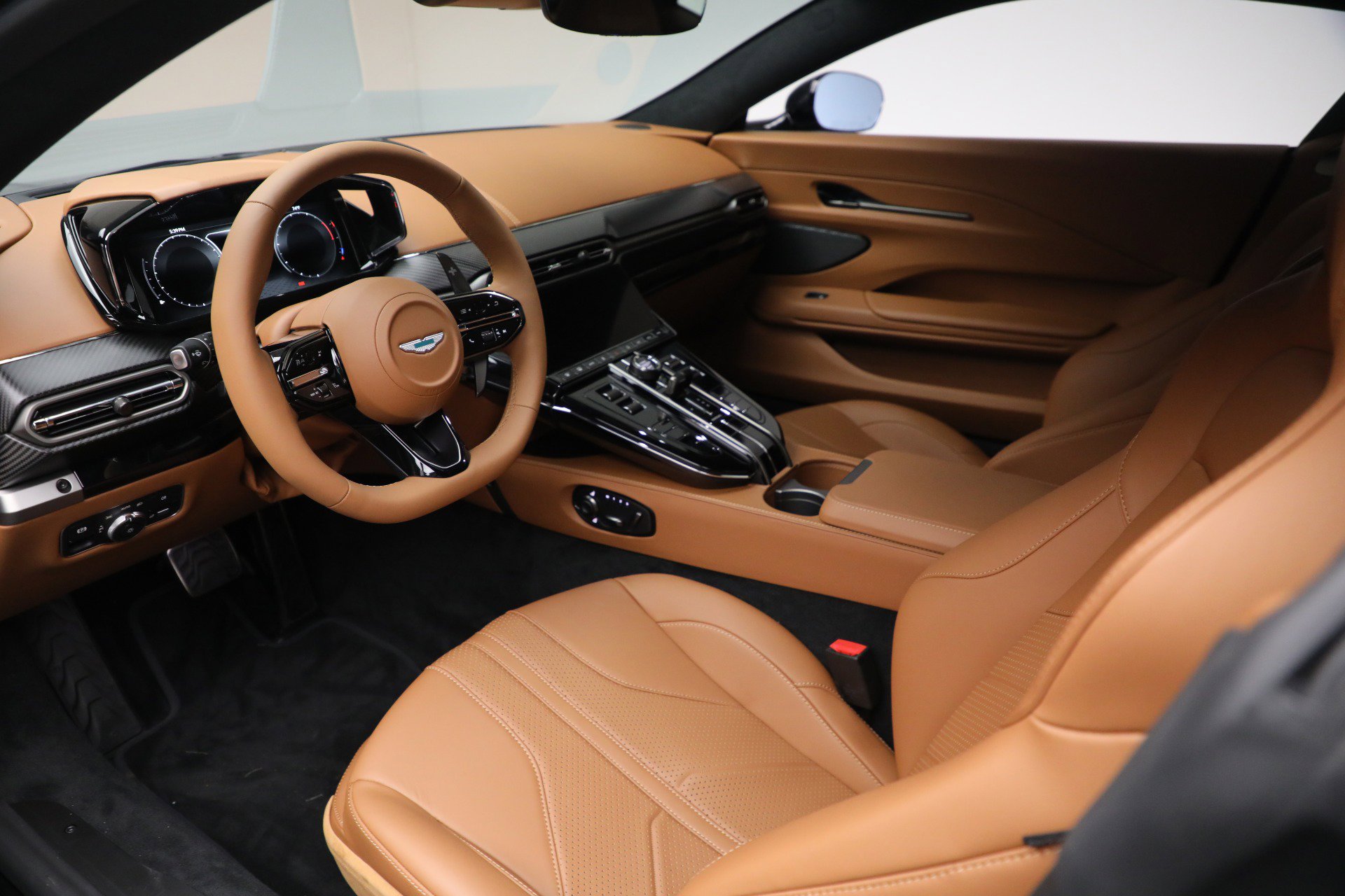 New 2026 Aston Martin V8 Vantage Coupe image 13