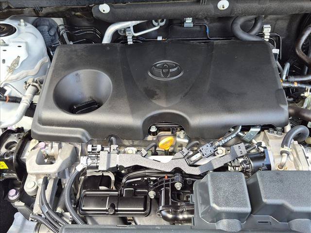 Used 2022 Toyota RAV4 XLE w/ Convenience Package FWD image 21