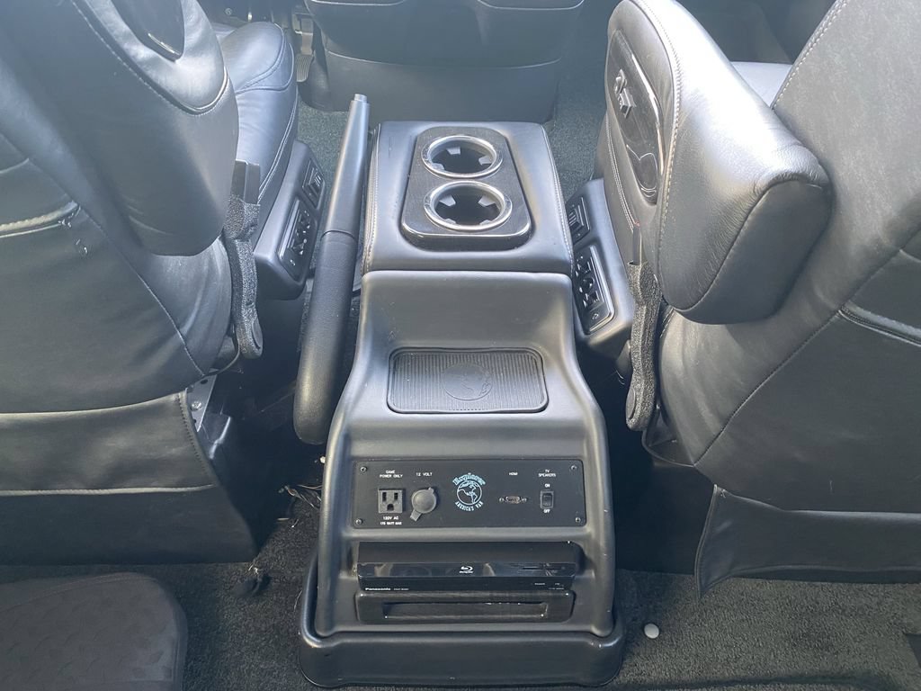 Used 2024 Mercedes-Benz Sprinter 2500 image 7