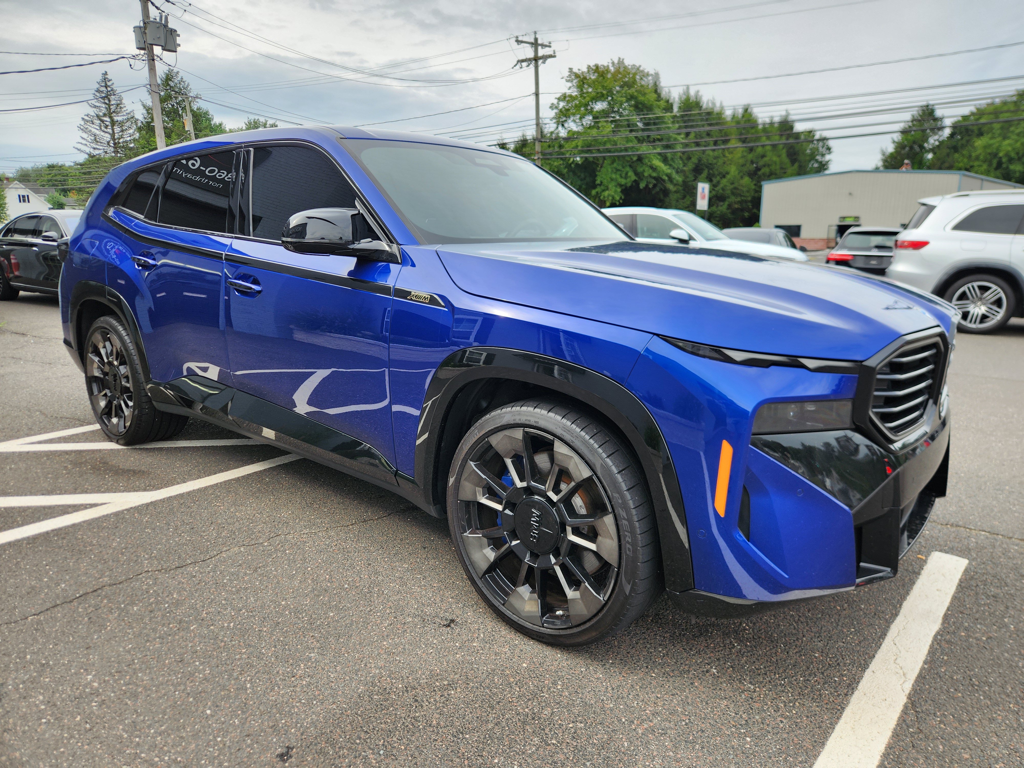 Used 2024 BMW XM AWD/4WD image 9