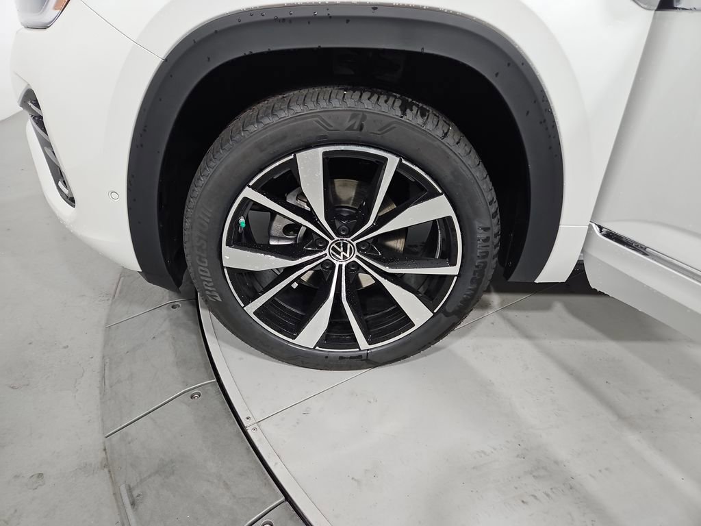 New 2026 Volkswagen Atlas SEL Premium R-Line image 25