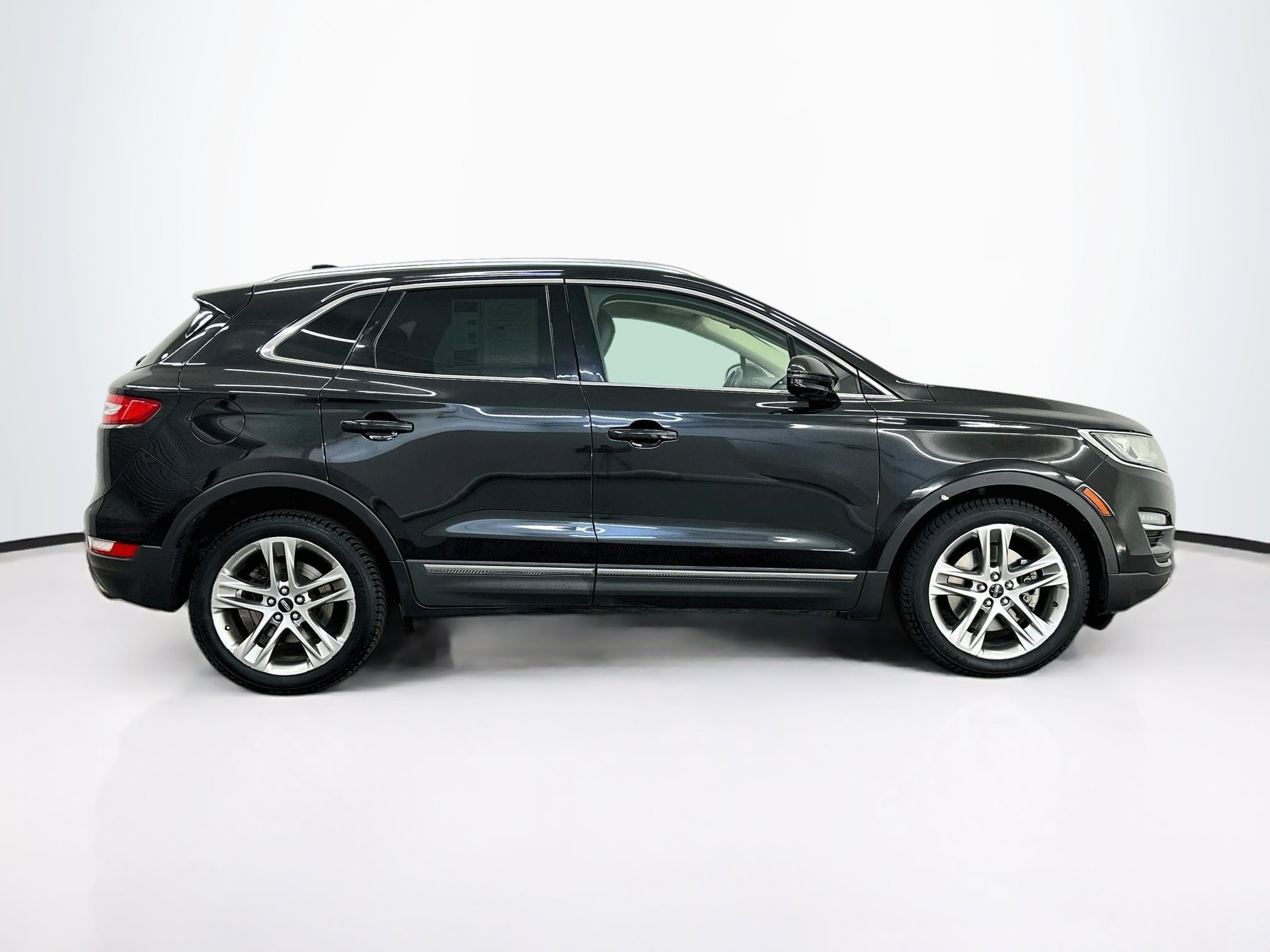 Used 2015 Lincoln MKC AWD w/ Equipment Group 102A Reserve image 10