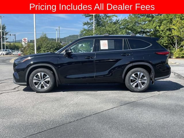 Used 2021 Toyota Highlander XLE AWD/4WD video 2