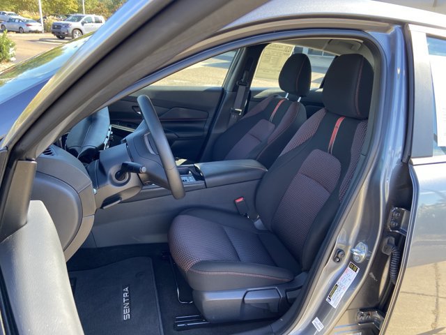Used 2026 Nissan Sentra SR w/ Floor Mat Package FWD image 17