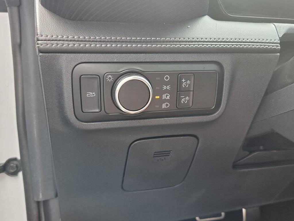 Used 2024 Ford Mustang Premium RWD image 25