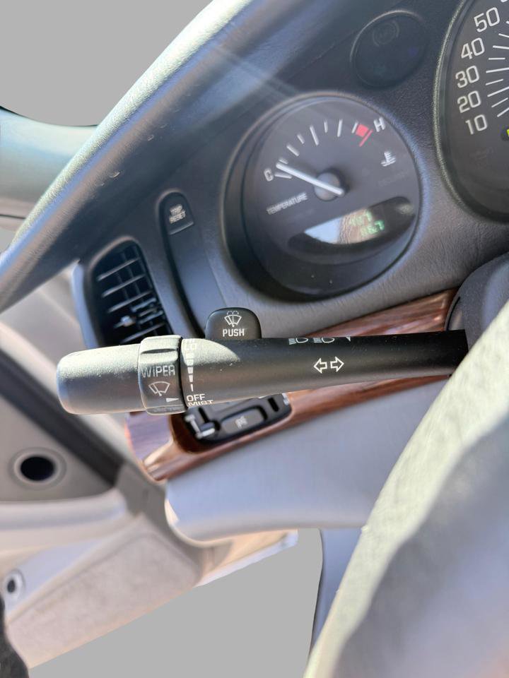 Used 2005 Buick Le Sabre Custom image 17